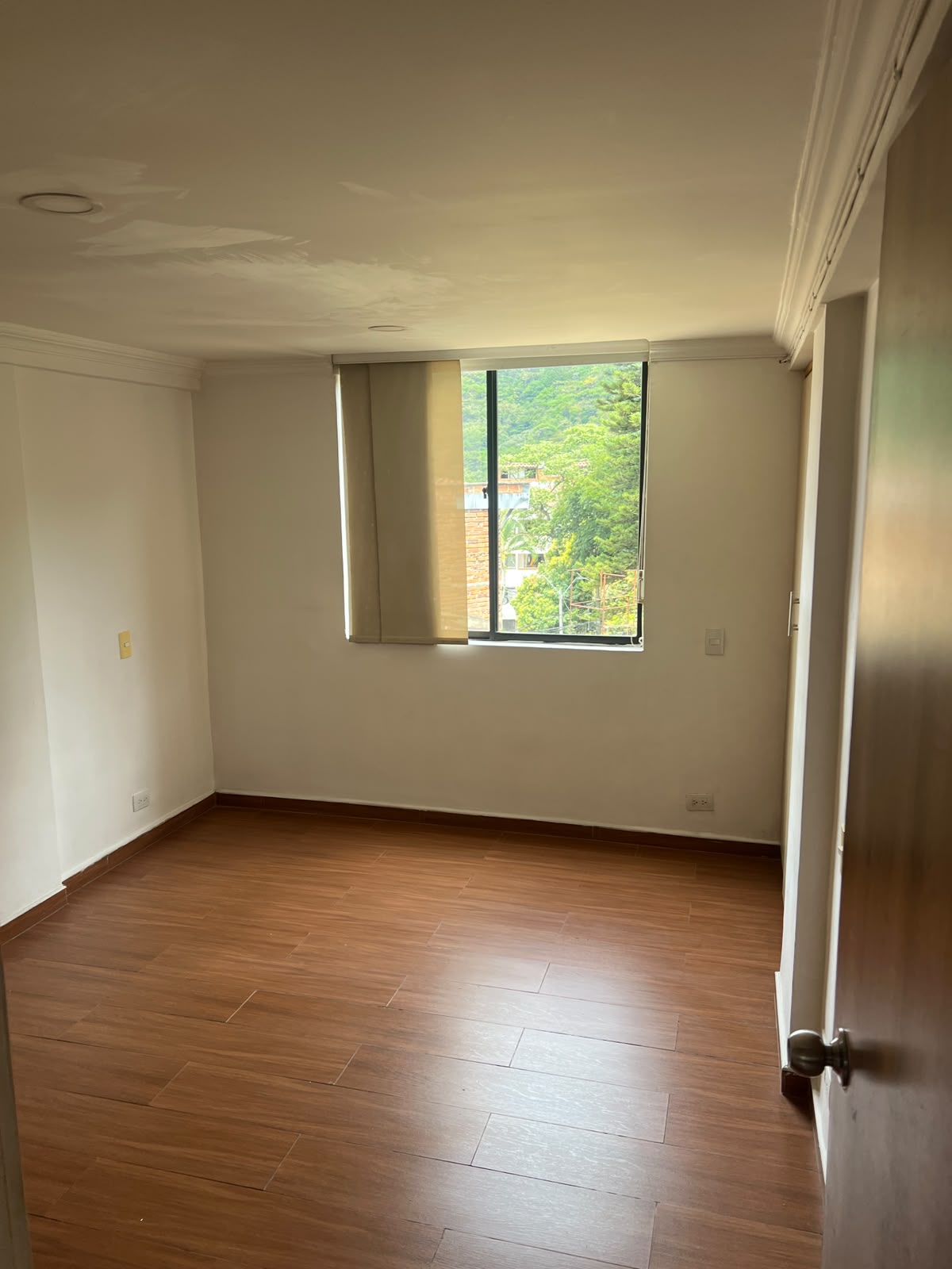 ARRIENDO APARTAMENTO EN CORDOBA
