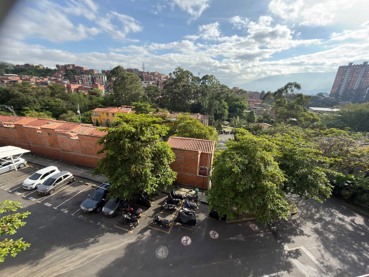 ARRIENDO APARTAMENTO EN RODEO ALTO