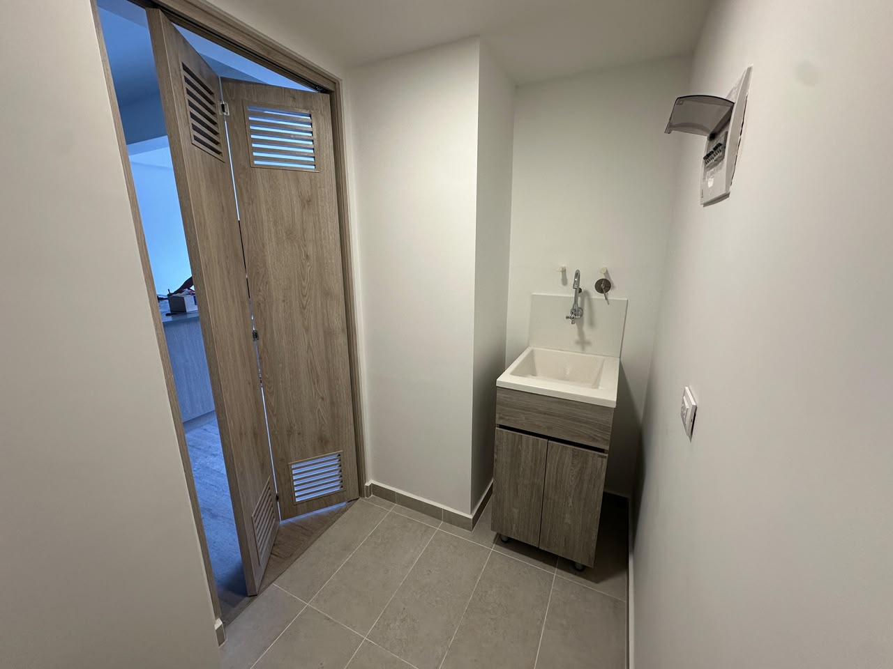 ARRIENDO APARTAMENTO EN CUIDAD DEL RIO