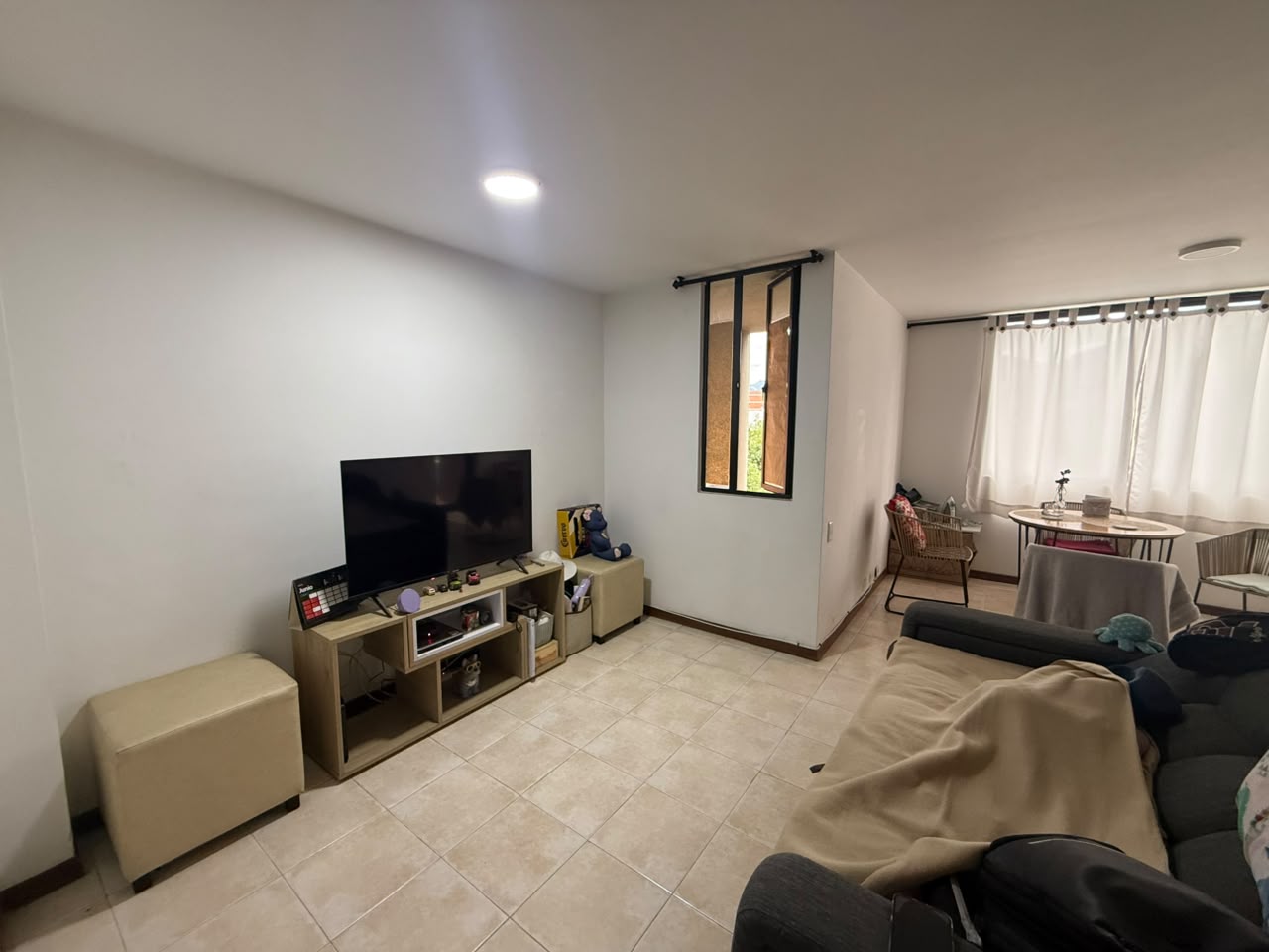 VENDO APARTAESTUDIO EN CALASANZ