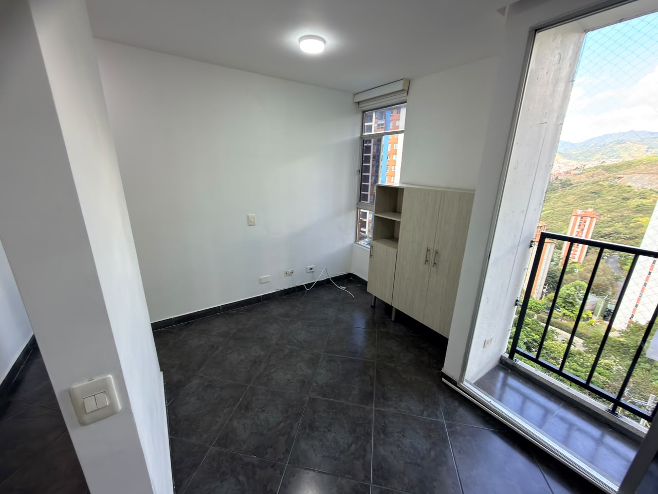 ARRIENDO APARTAMENTO EN CALASANZ PARTE BAJA