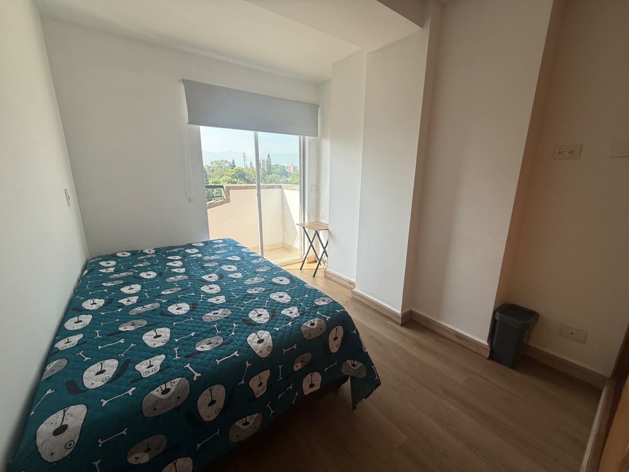 ARRIENDO APARTAESTUDIO AMOBLADO EN LA FLORESTA