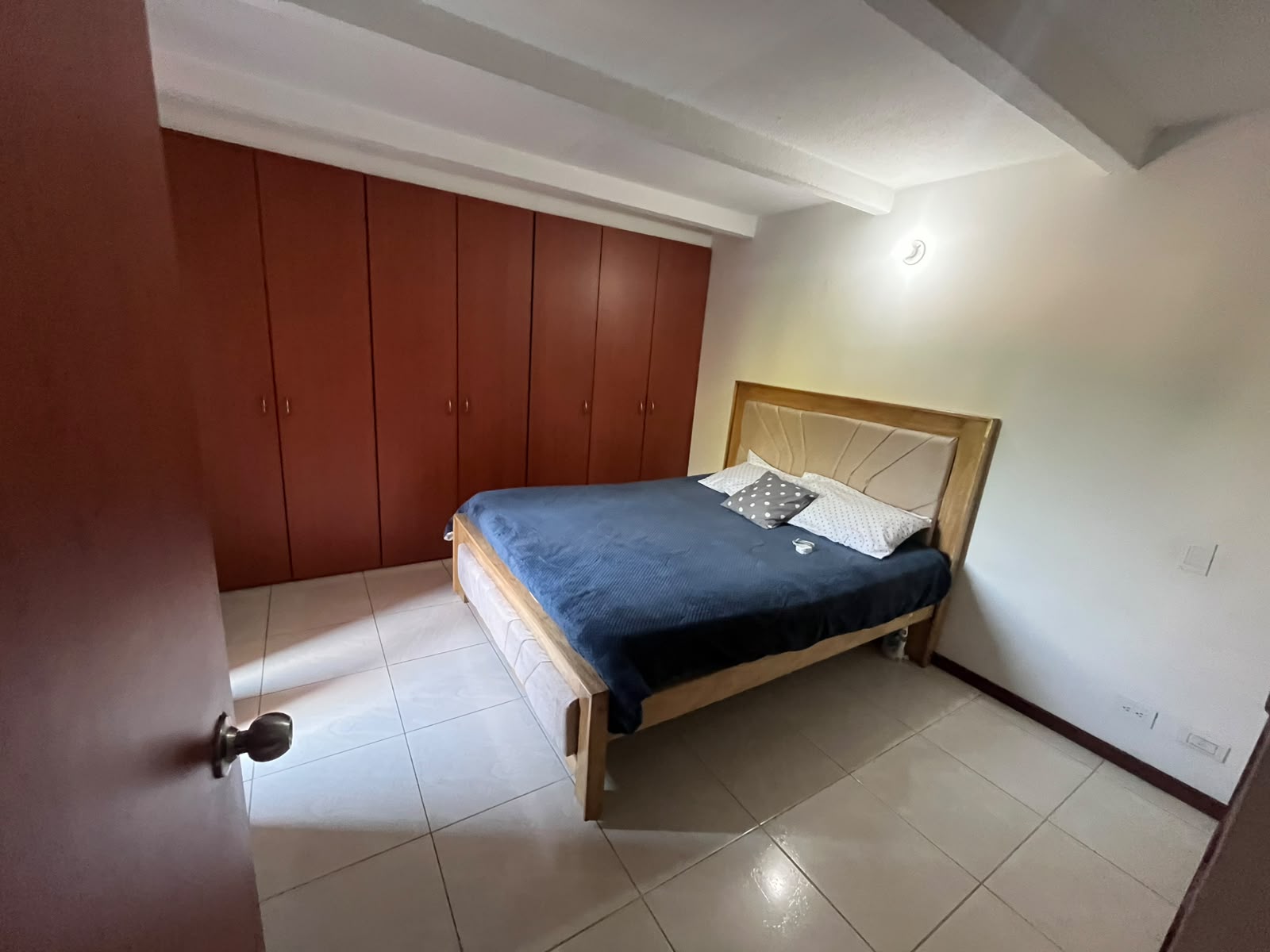 Arriendo Apartamento en el sector de Loma de Los Bernal