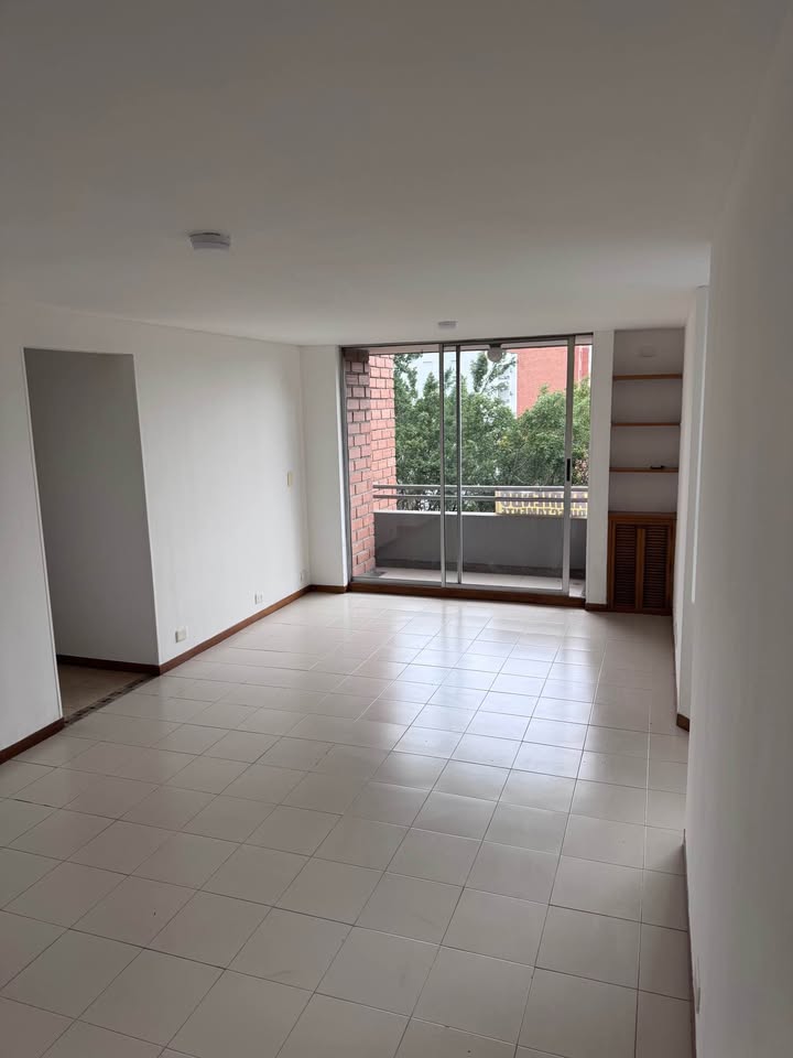 ARRIENDO APARTAMENTO EN LA CASTELLANA