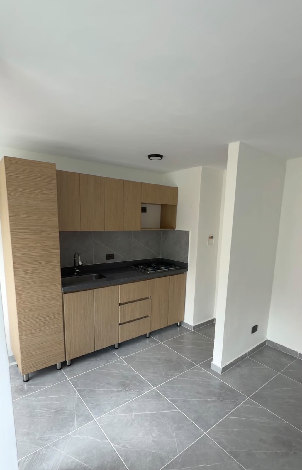 VENDO APARTAMENTO EN ROBLEDO LA  AURORA
