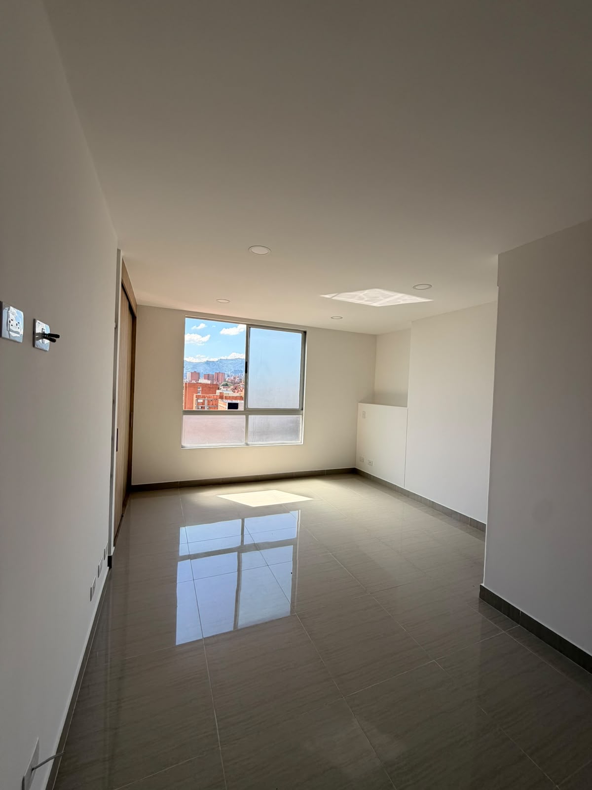 ARRIENDO APARTAESTUDIO EN CALASANZ