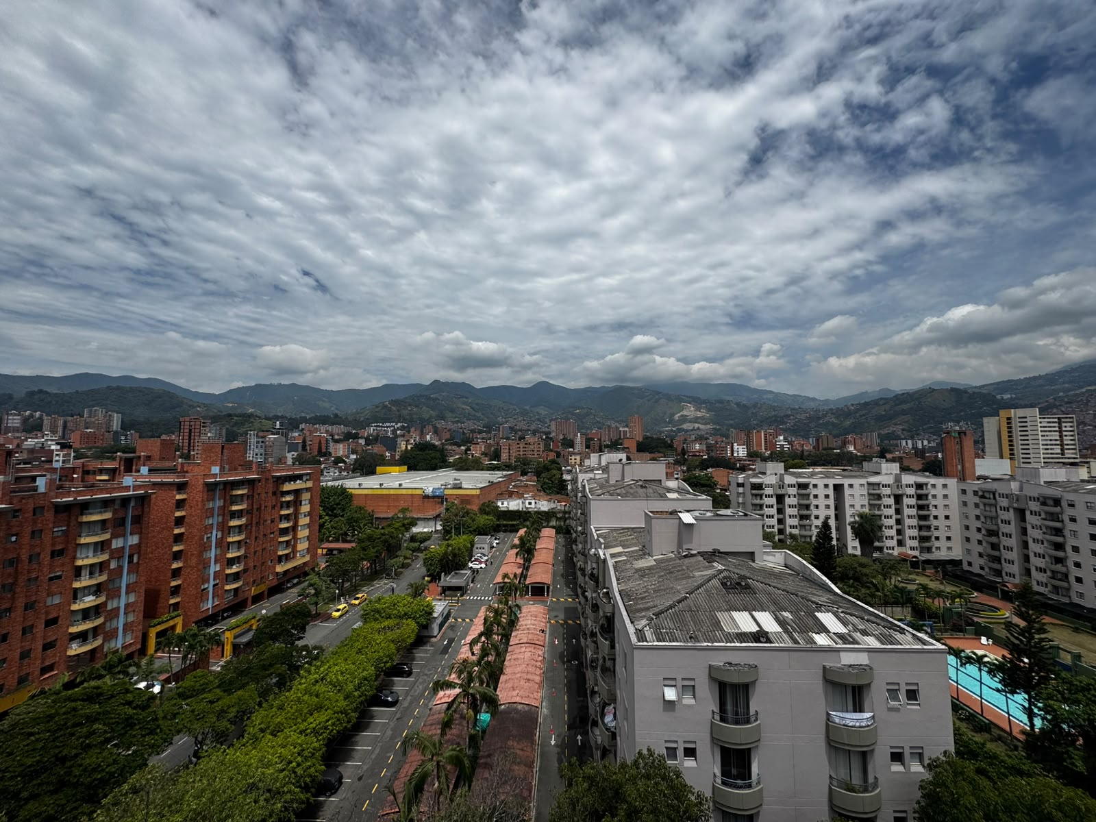 Se arrienda apartamento en laureles