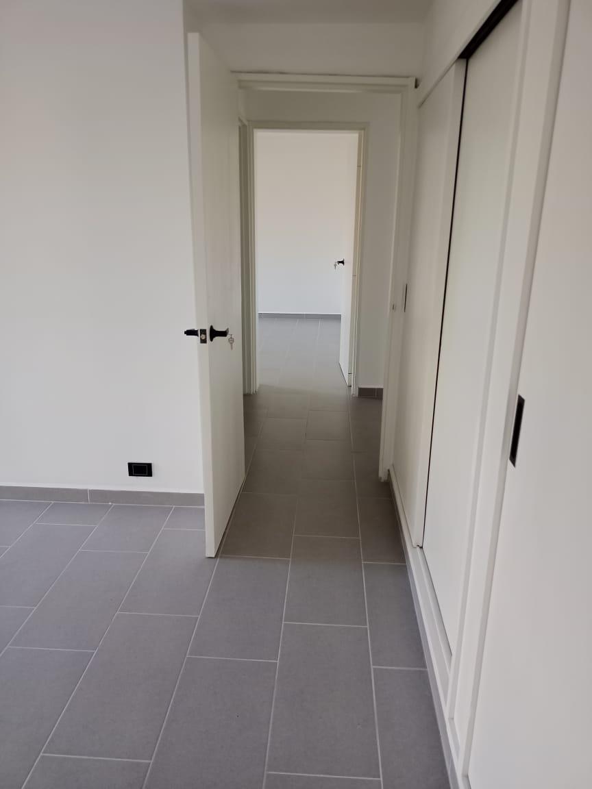 ARRIENDO LOCAL EN SIMON BOLIVAR