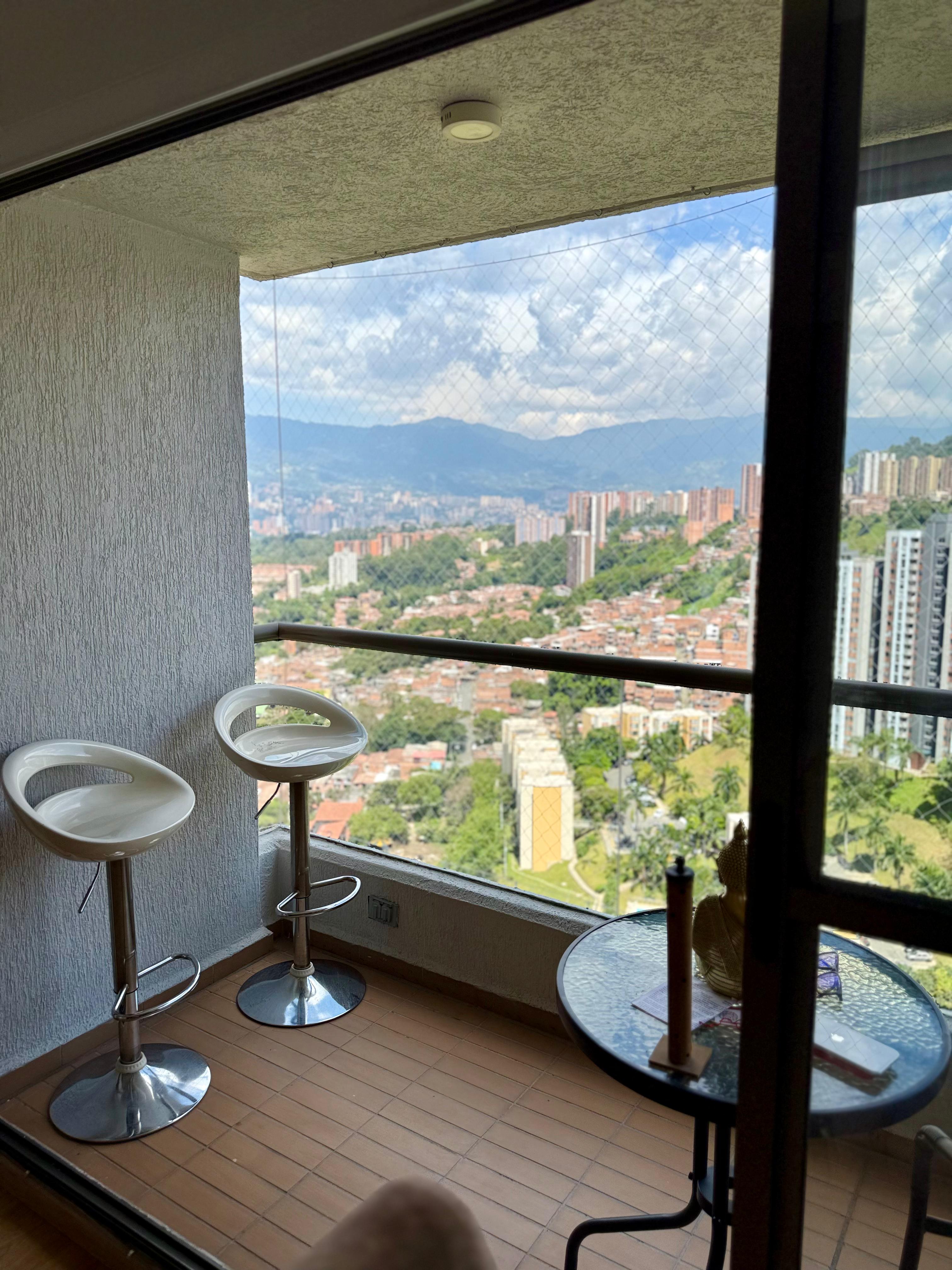 Venta Apartamento Loma de los Bernal