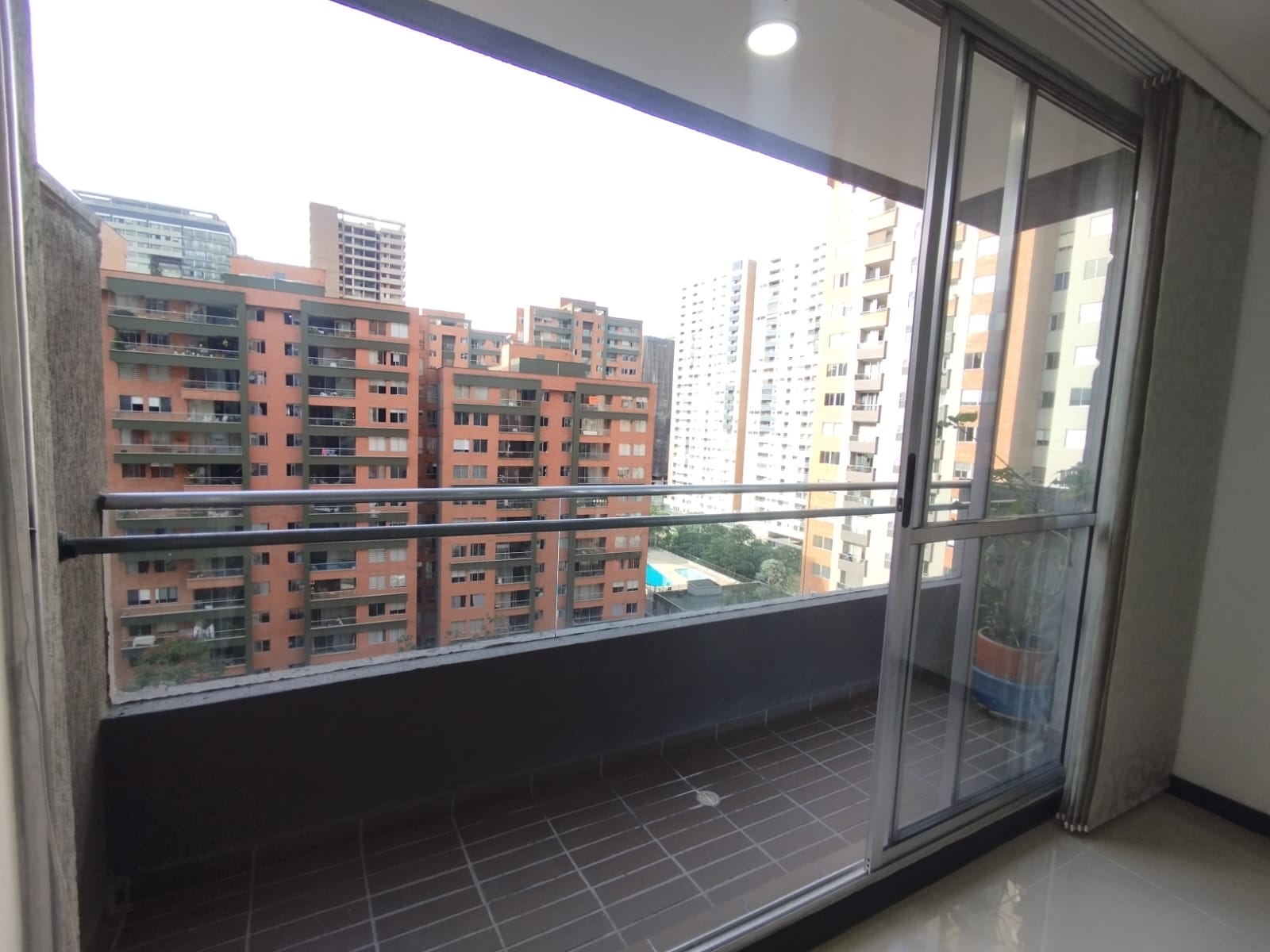 ARIENDO APARTAMENTO CIUDAD DEL RIO