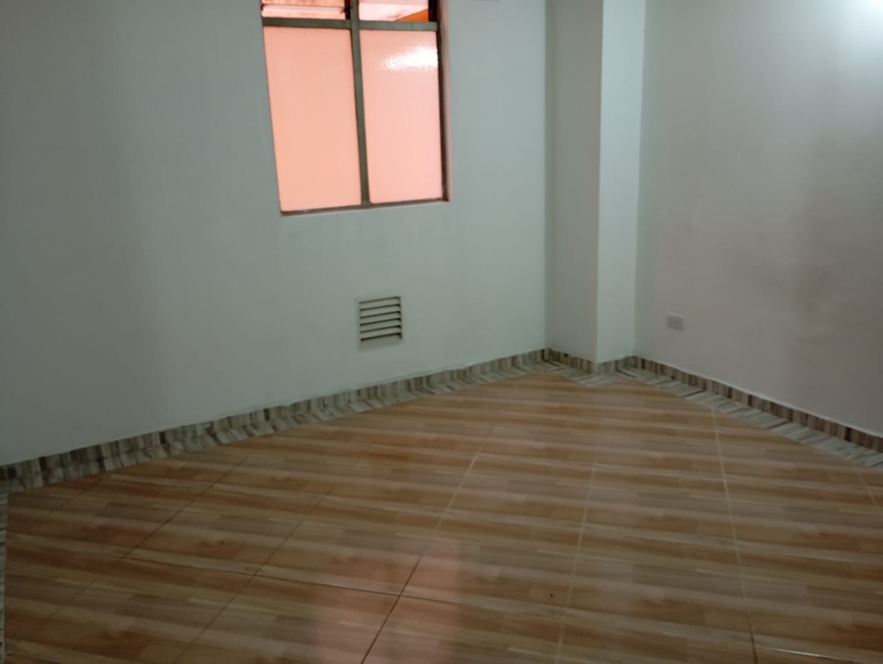 ARRIENDO APARTAESTUDIO BRRIO CRISTOBAL