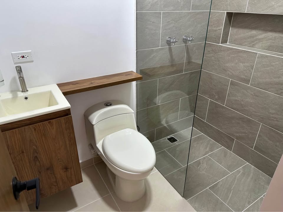 VENDO APARTAMENTO EN SANTA MONICA