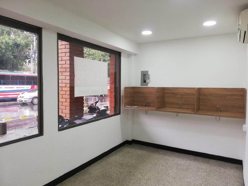 ARRIENDO LOCAL EN CC CONTEMPORÁNEO
