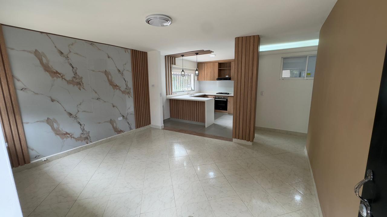 ARRIENDO APARTAMENTO EN LA FLORESTA