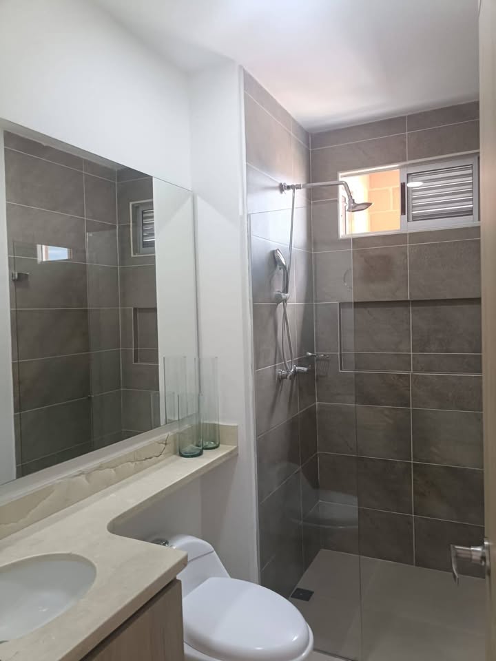 VENDO APARTAMENTO EN CALASANZ PARTE BAJA