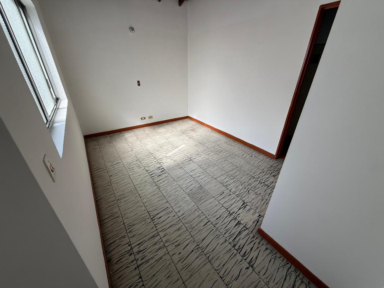 ARRIENDO APARTAMENTO EN SANTA MONICA