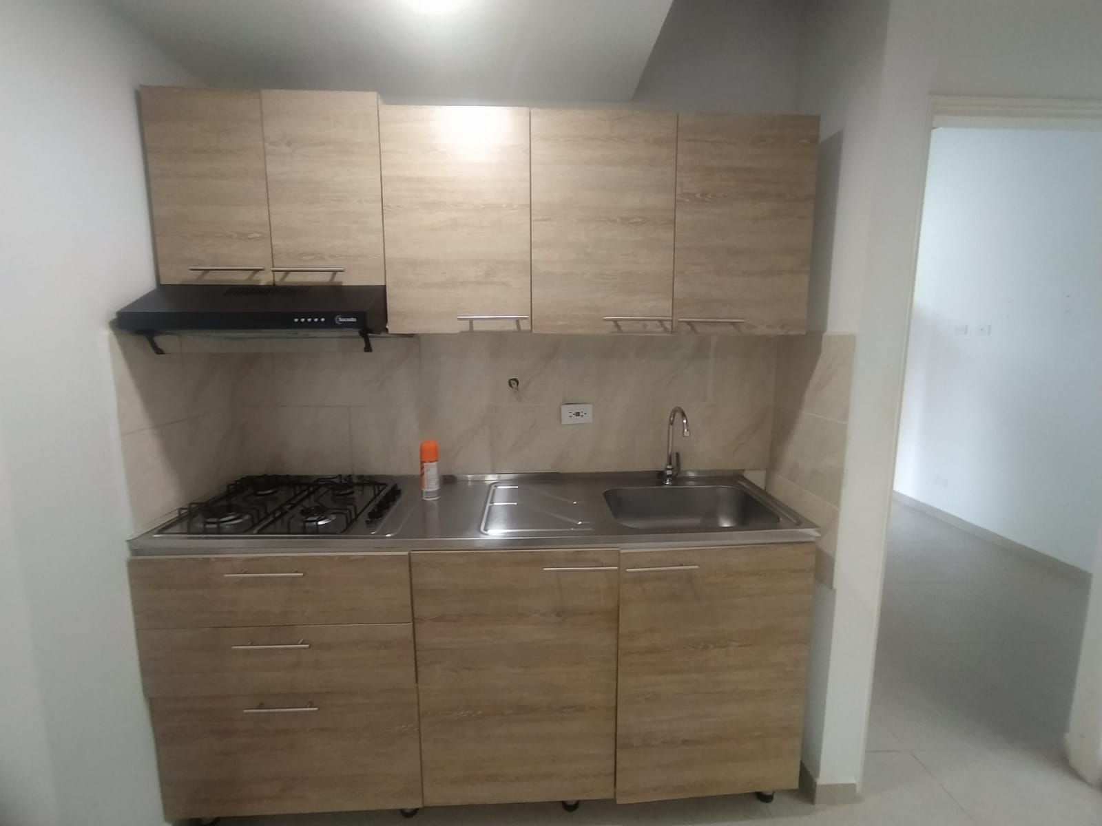 Arriendo Apartaestudio En Laureles