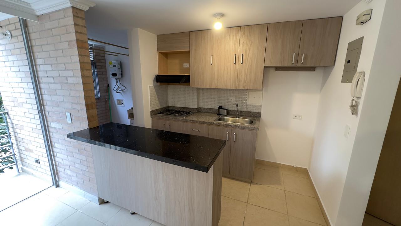 ARRIENDO APARTAESTUDIO EN EL VELODROMO