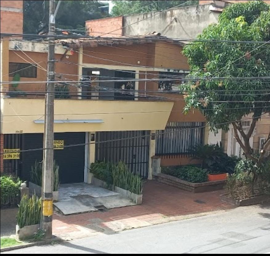 ARRIENDO CASA LOCAL EN LAURELES