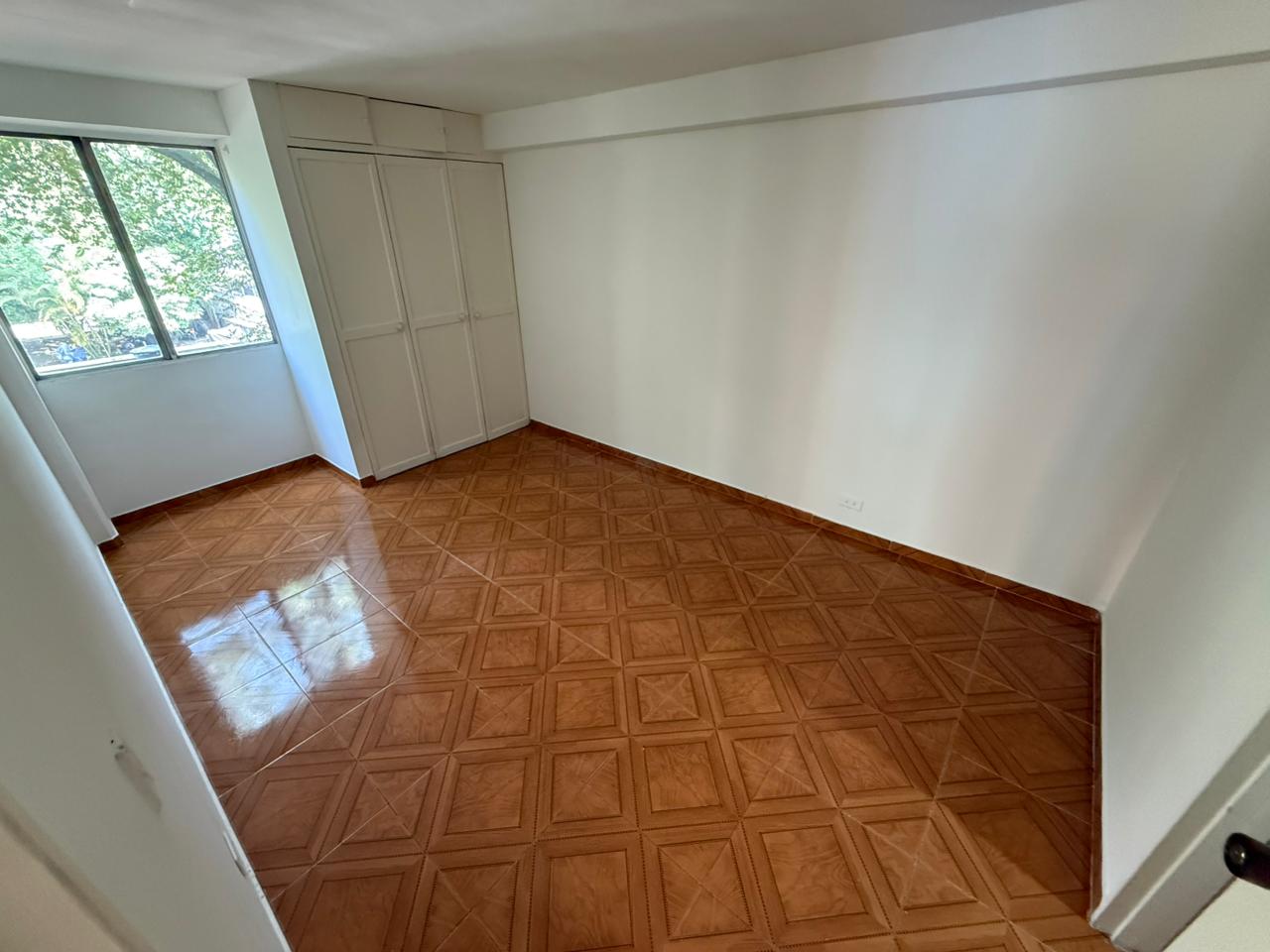 ARRIENDO APARTAMENTO EN ROBLEDO PILARICA