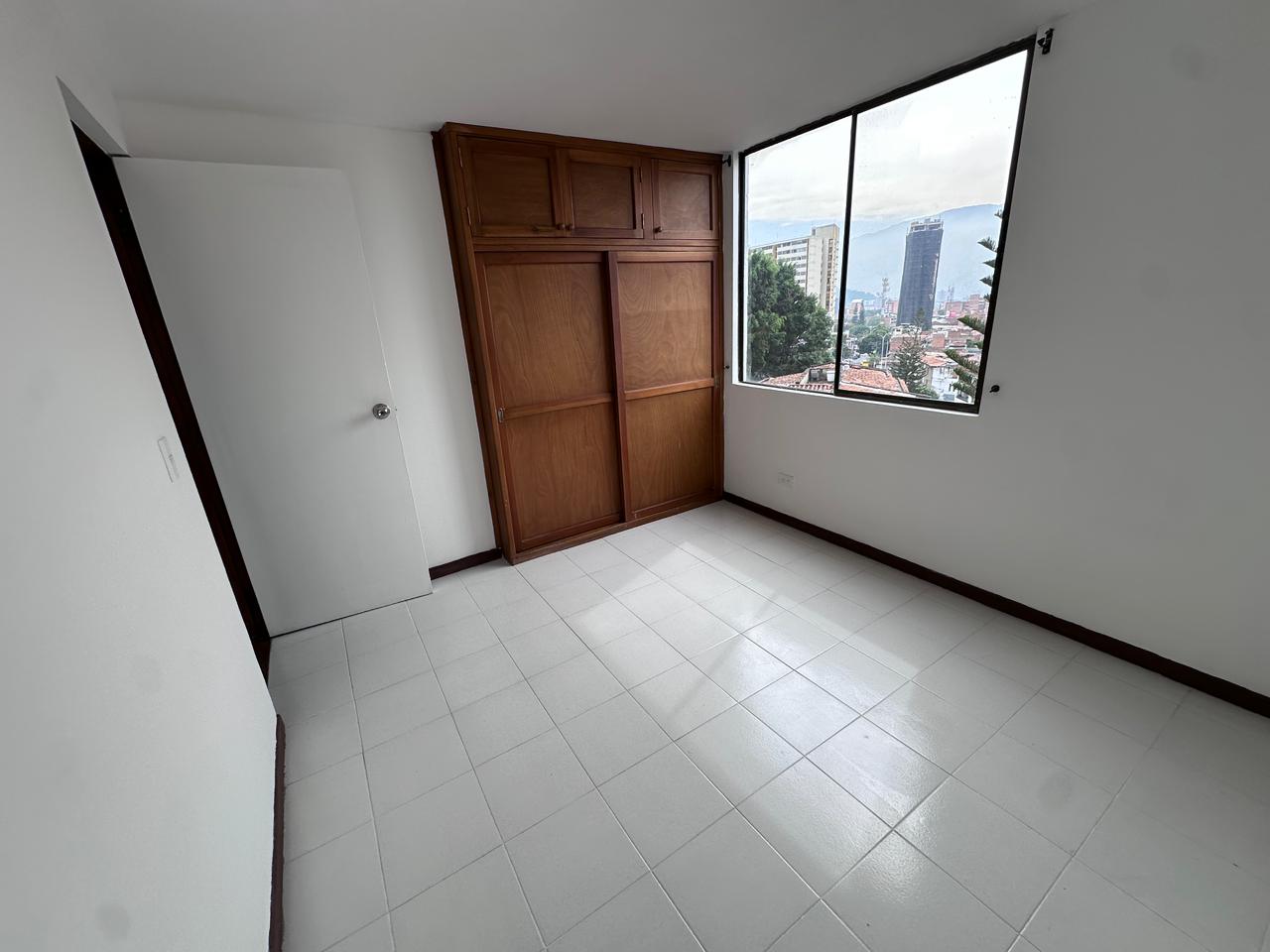 ARRIENDO APARTAMENTO EN SIMON BOLIVAR LAURELES