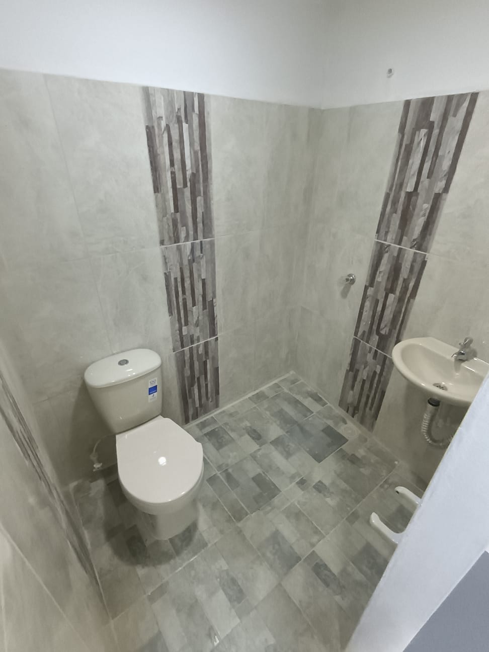 Arriendo Local en Anda Lucia la Francia