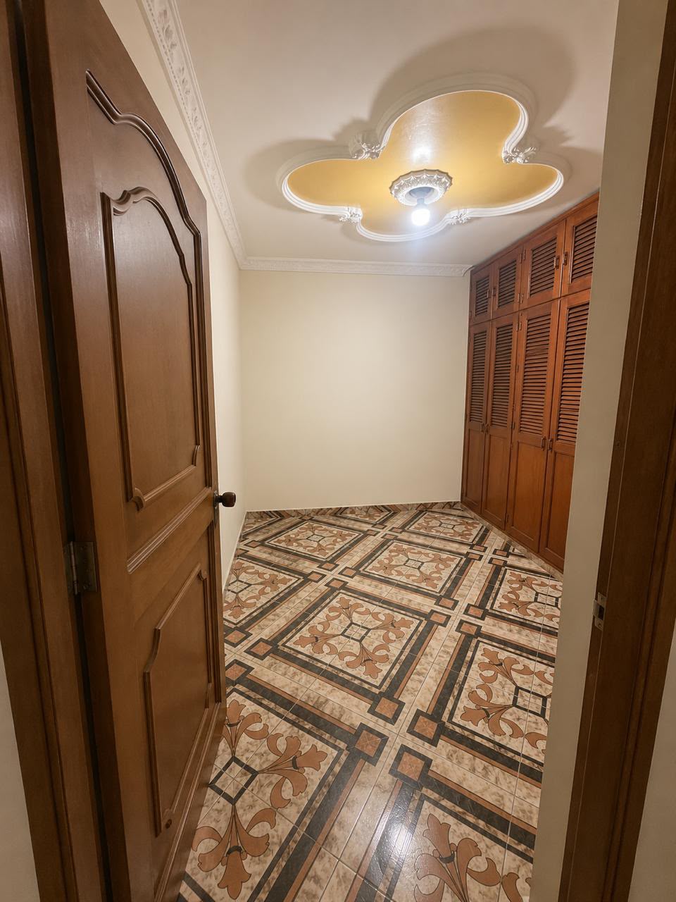ARRIENDO CASA EN ENVIGADO BARRIO MESA