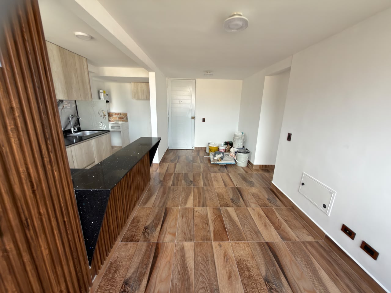 ARRIENDO APARTAMENTO EN LA LOMA DE LOS BERNAL