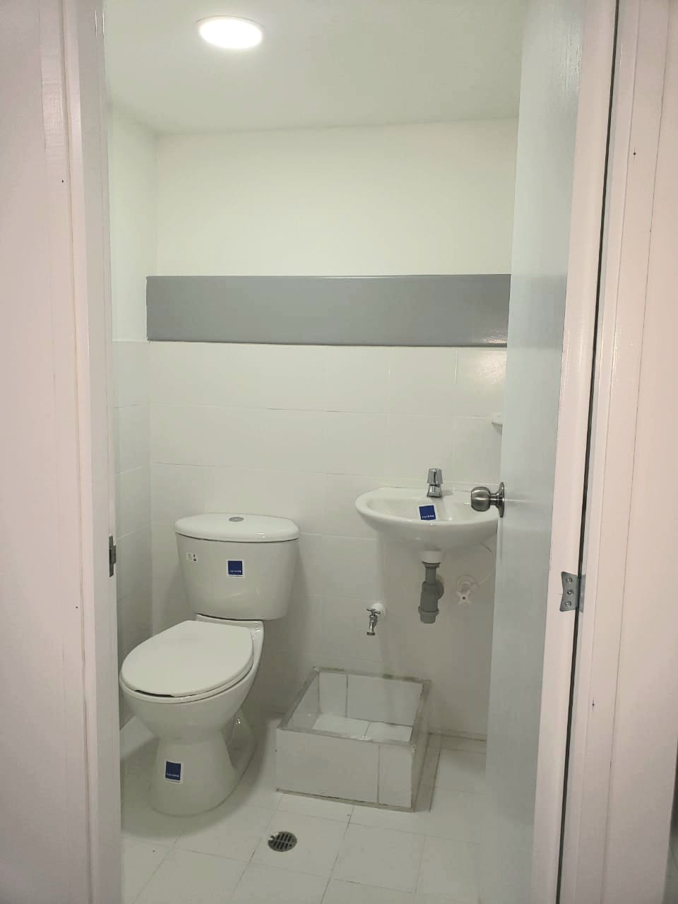 ARRIENDO BODEGA EN ITAGUI SUPERCENTRO DE LA MODA