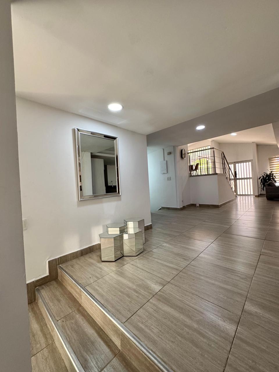 ARRIENDO CASA AMOBLADA EN COLORES