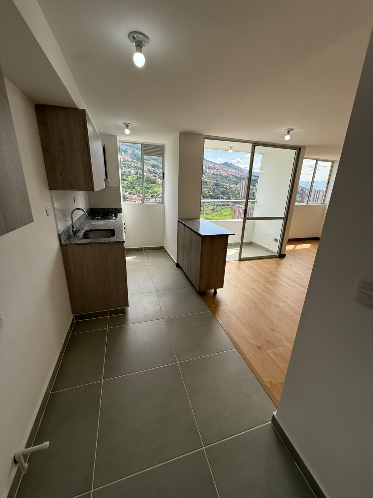 Arriendo Apartamento Calasanz parte Alta