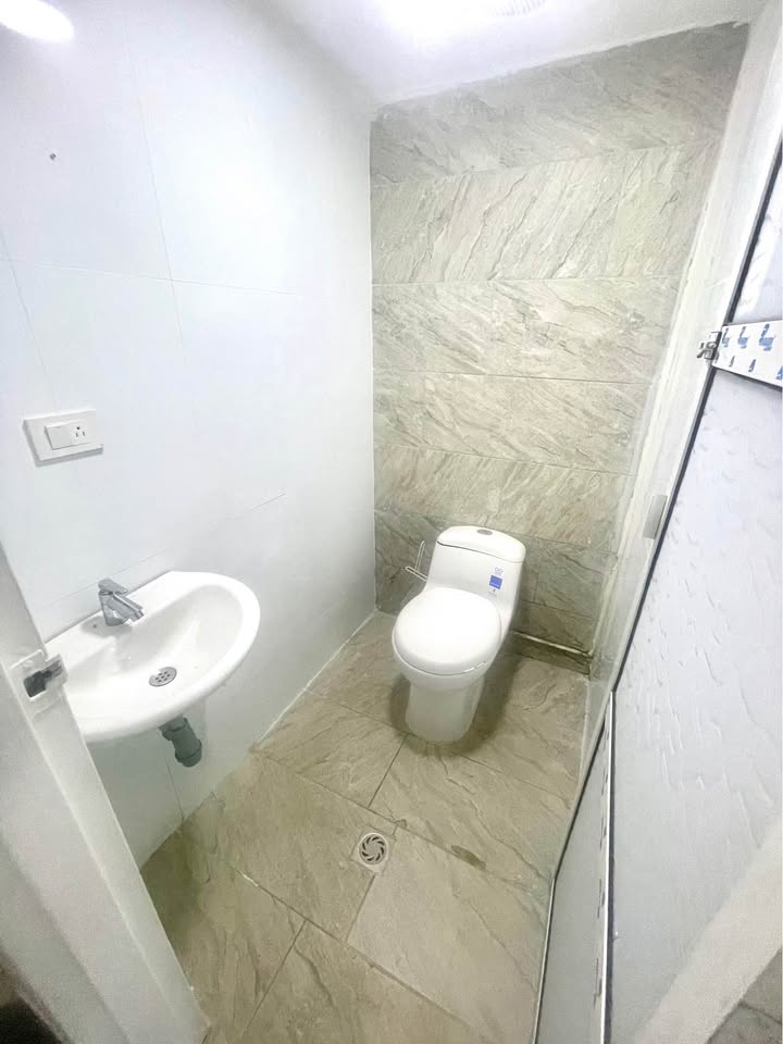 ARRIENDO LOCAL EN LAURELES