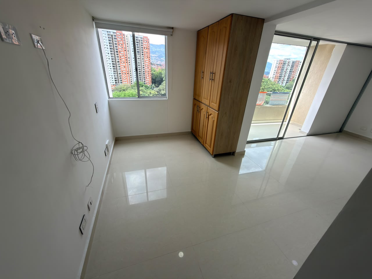 ARRIENDO APARTAMENTO EN LA LOMA DE LOS BERNAL