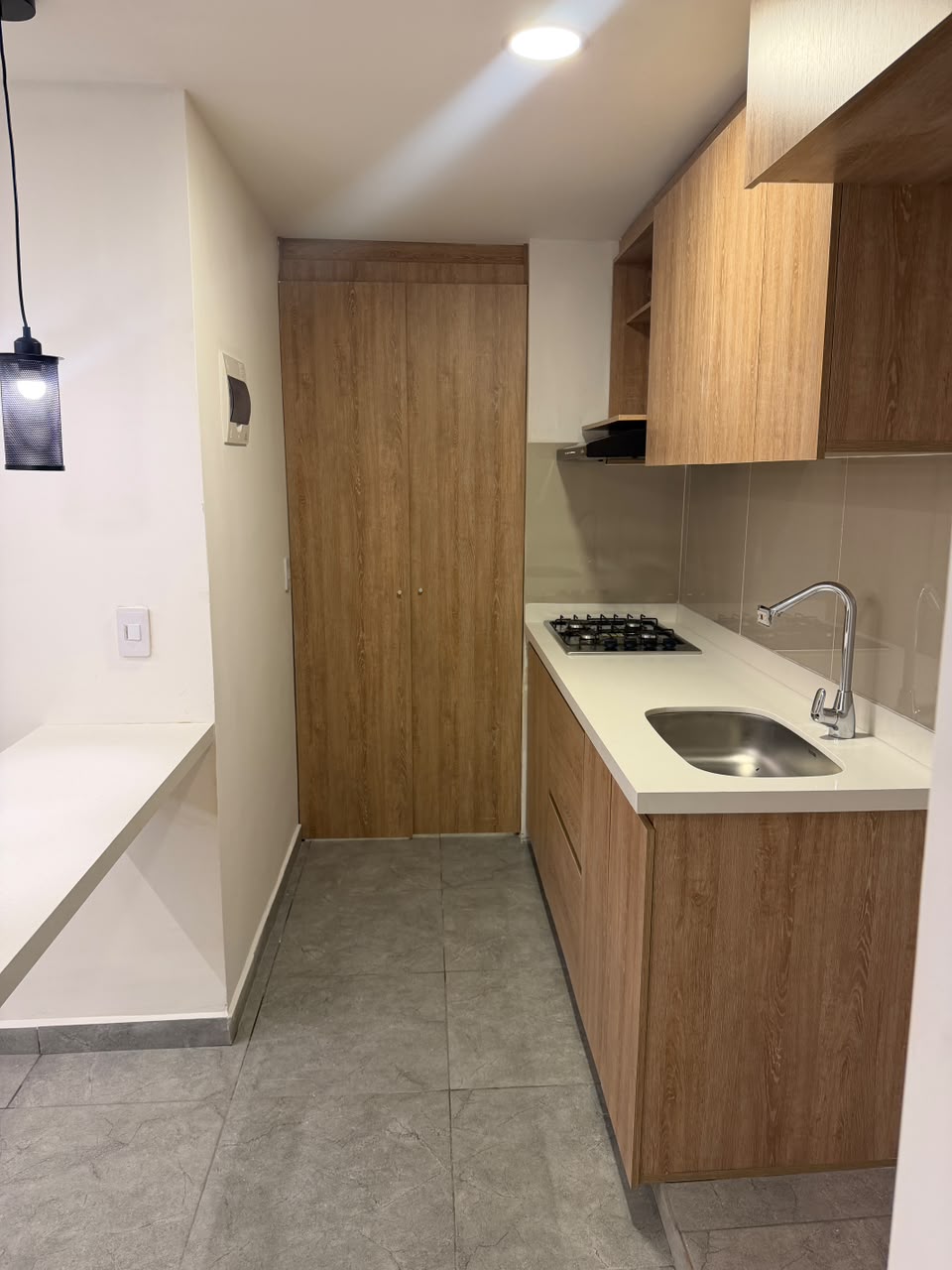 VENDO APARTAMENTO EN LA AURORA