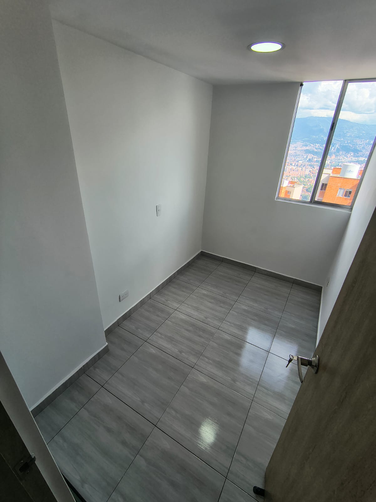 Arriendo Apartamento Robledo Pajarito