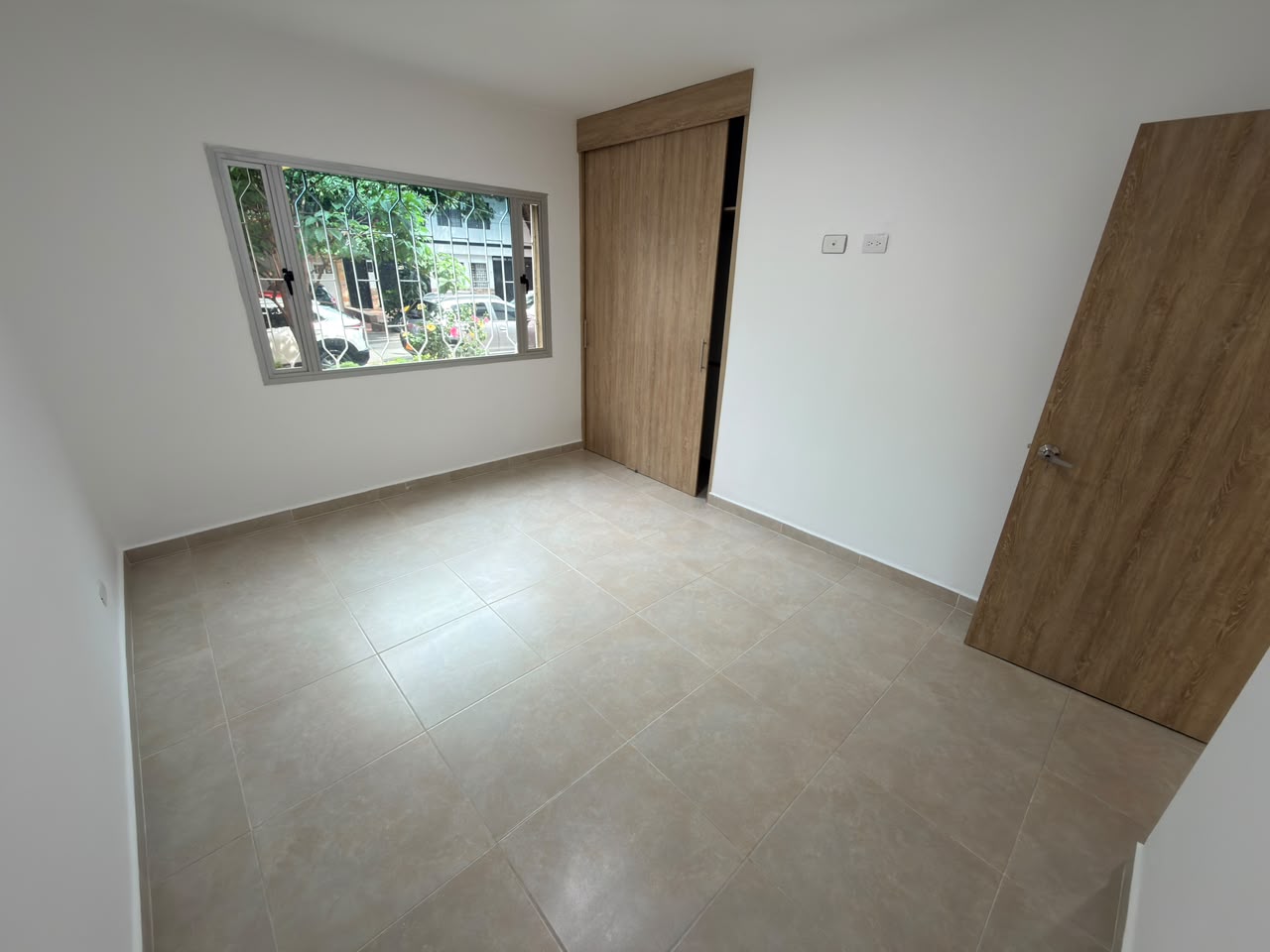 ARRIENDO APARTAMENTO EN E VELODROMO