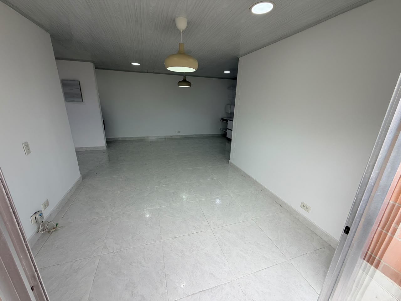 VENDO APARTAMENTO EN LOMA DE OS BERNAL