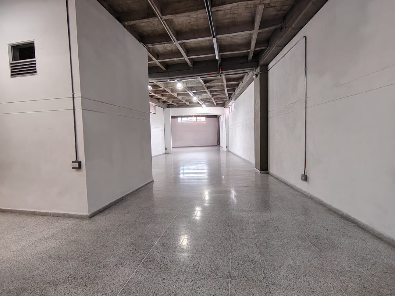 Se arrienda bodega en belen