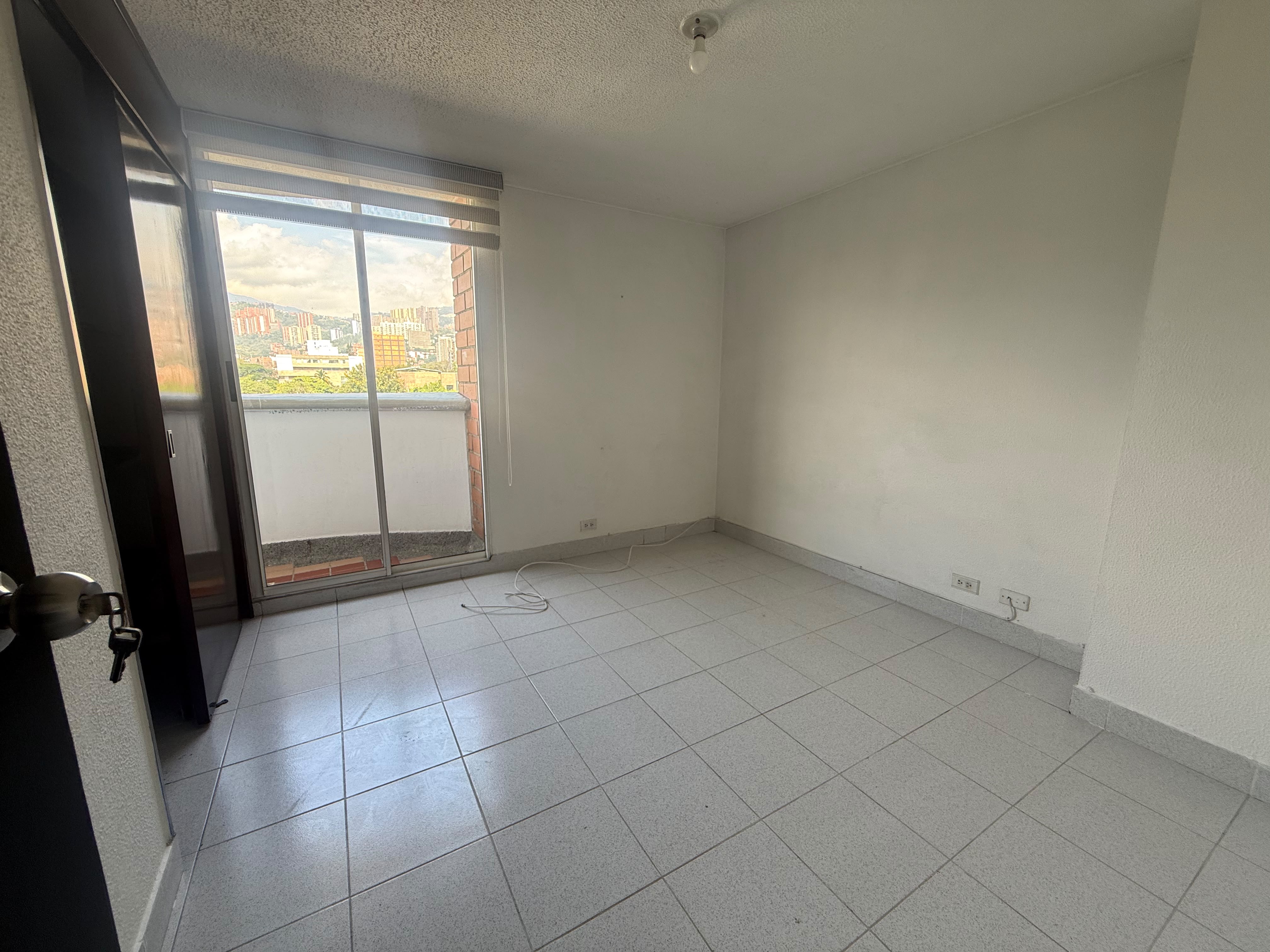 Arriendo Apartamento Los Colores