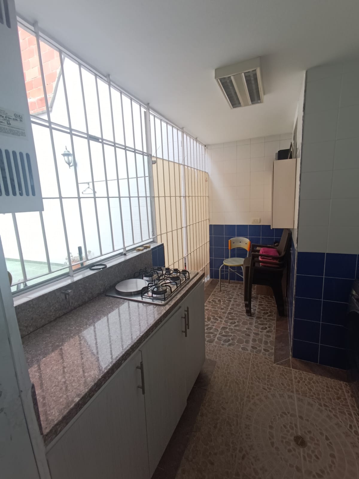 se vende casa laureles