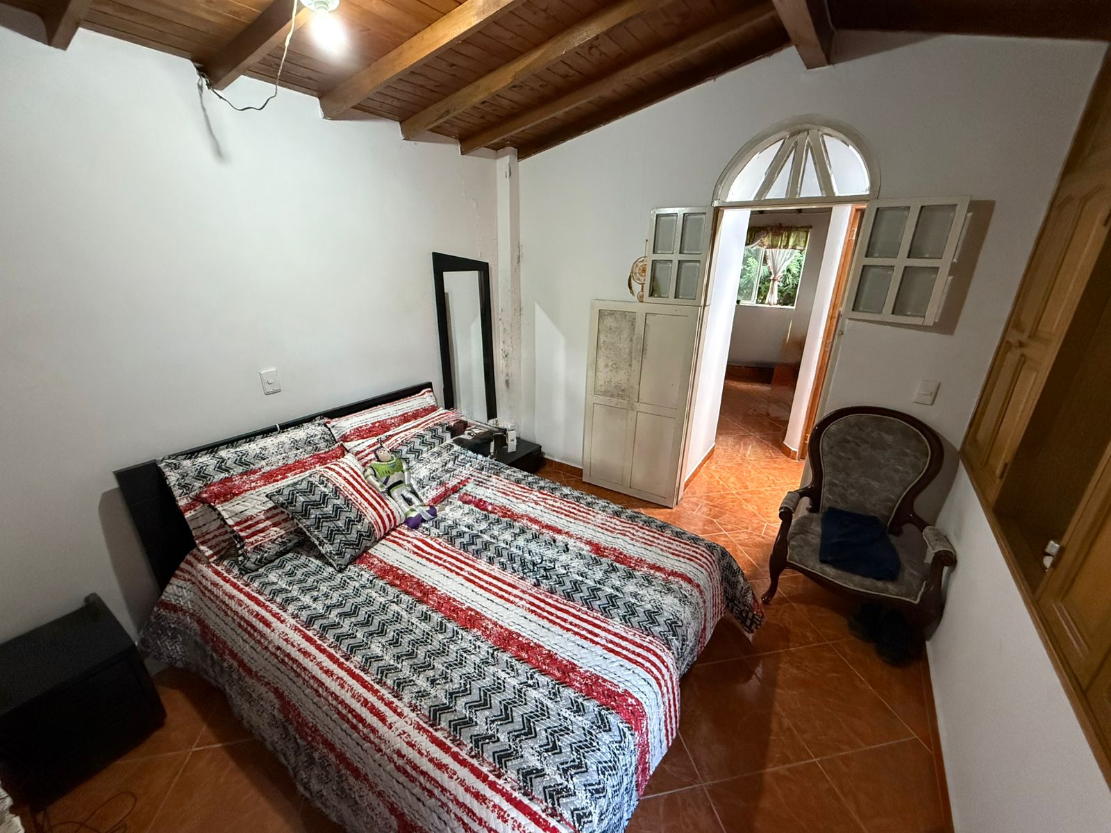 VENDO CASA EN BUENOS AIRES