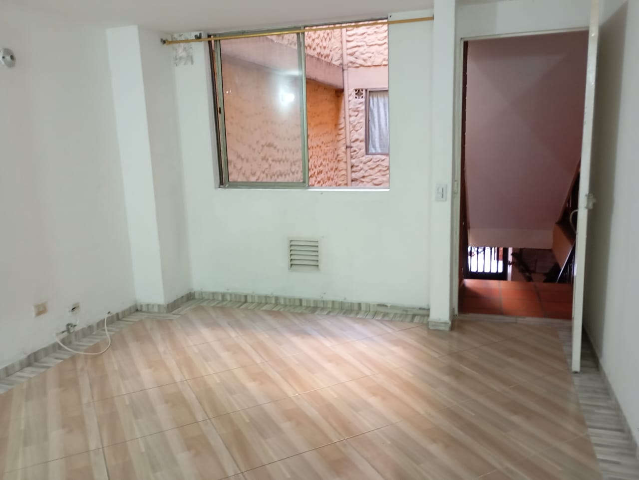 ARRIENDO APARTAESTUDIO BRRIO CRISTOBAL