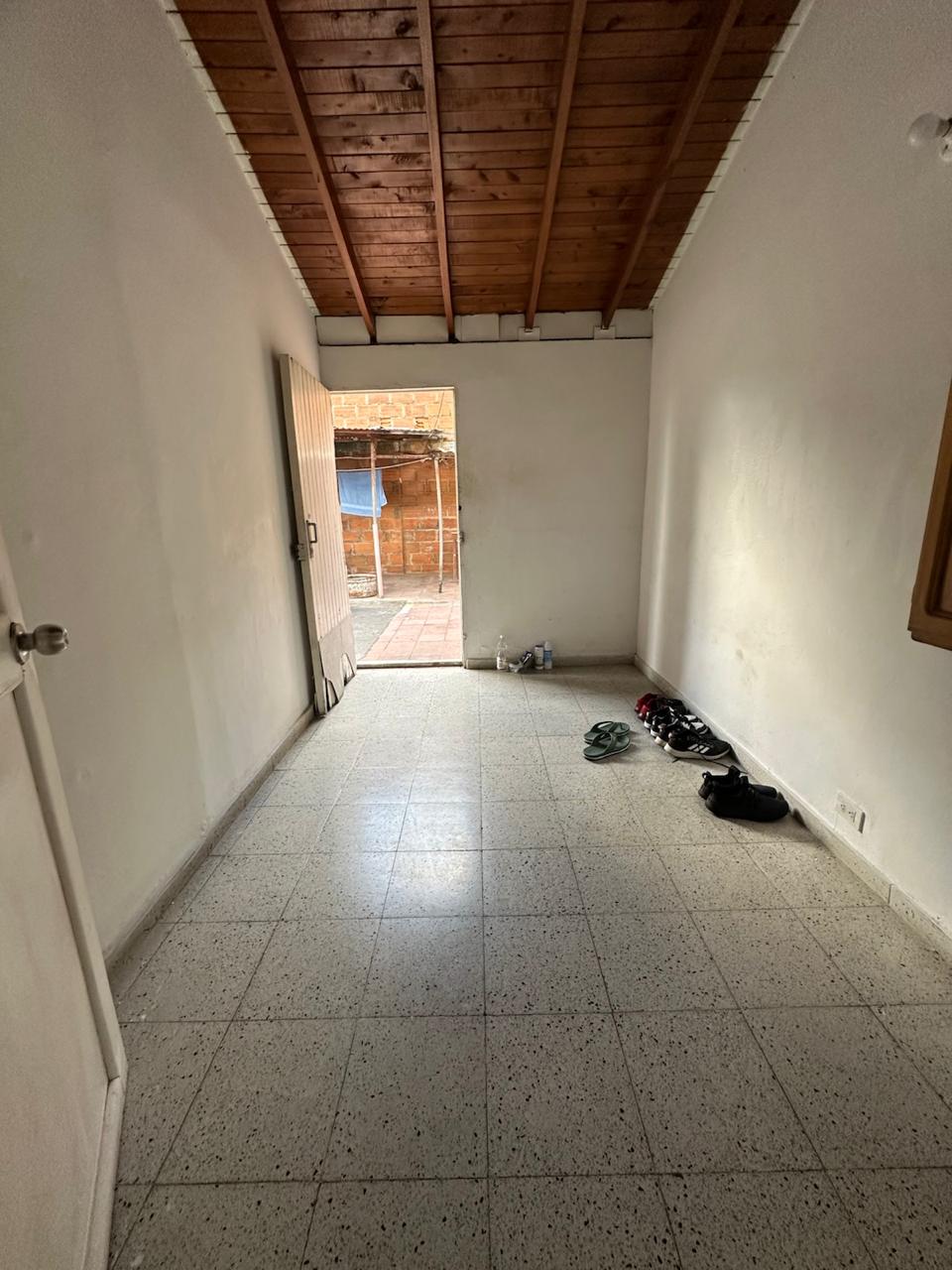 Vendo casa Barrio Lopez de Mesa