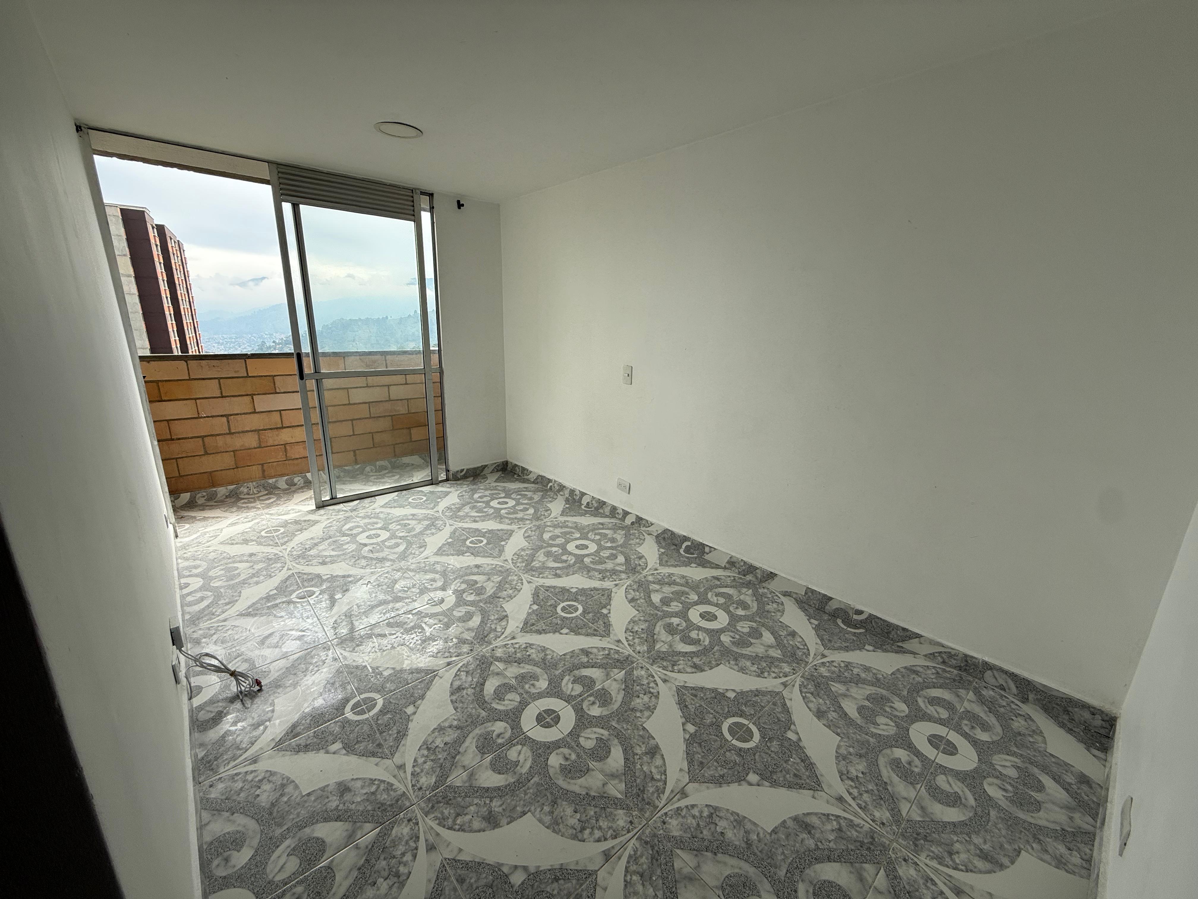 ARRIENDO APARTAMENTO EN ROBLEDO PAJARITO
