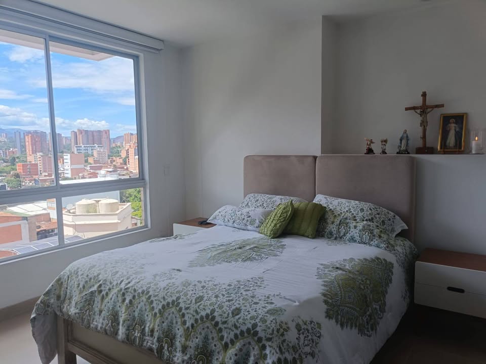 VENDO APARTAMENTO EN CALASANZ PARTE BAJA