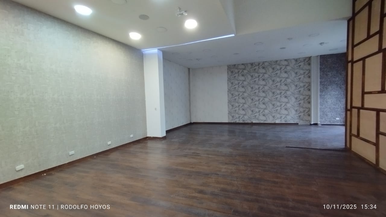 Arriendo Local En Patio Bonito