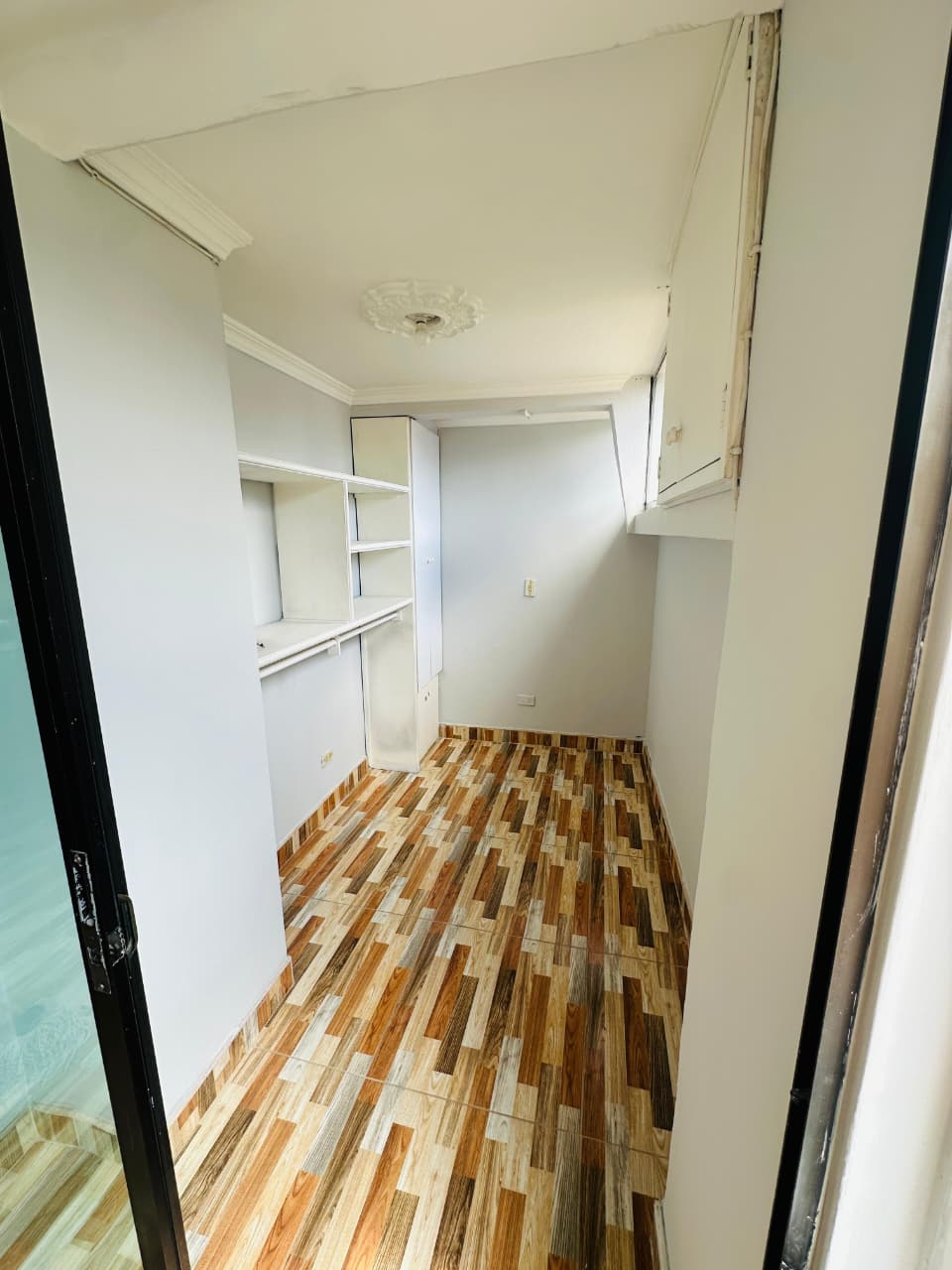 VENDO APARTAMENTO EN LAURELES ESTADIO