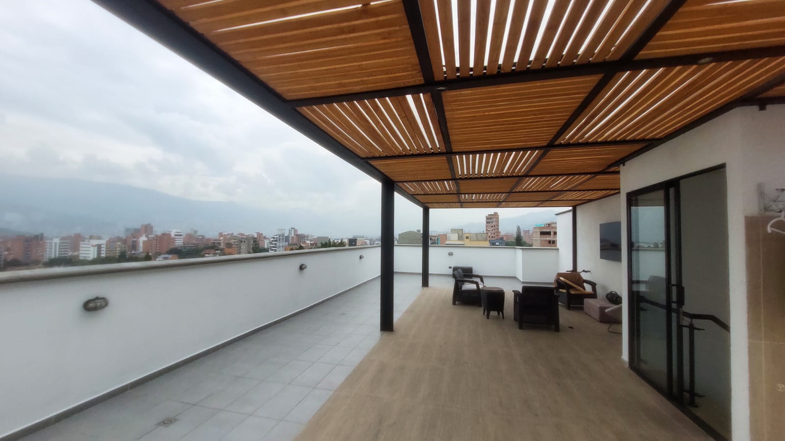 ARRIENDO APARTAMENTO AMOBLADO EN LAURELES