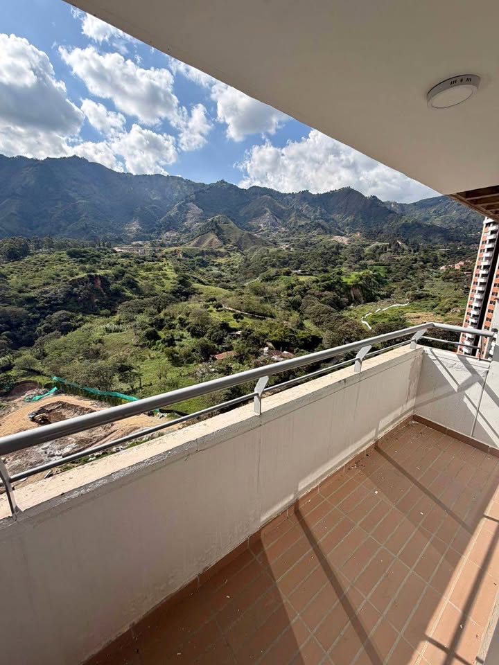 VENDO APARTAMENTO EN BELLO SAN GABRIEL