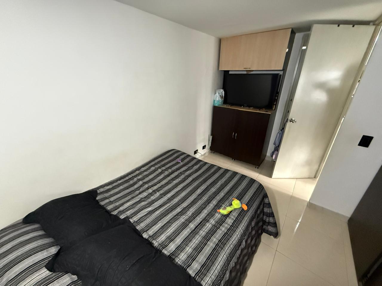 VENDO APARTAMENTO EN CALASANZ